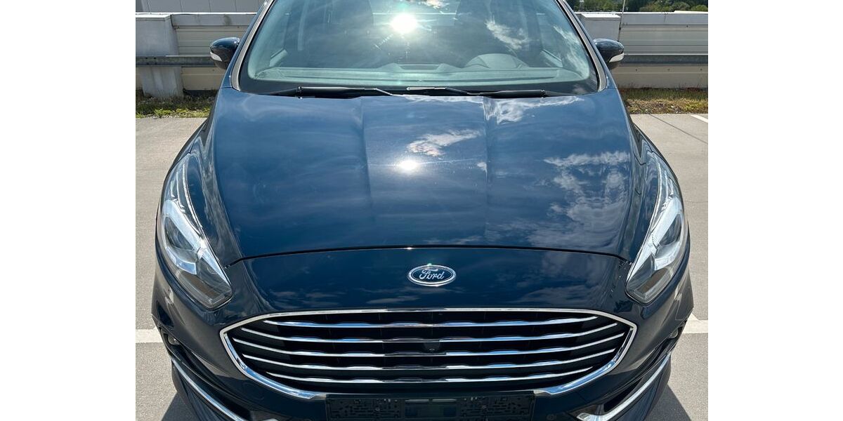 Ford S-Max 17.314 km 25.400 &euro; Sindelfingen 71065