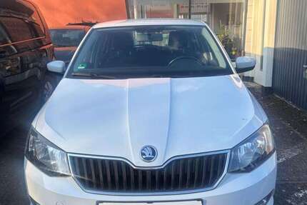 Skoda Fabia 109.300 km 8.499 &euro; Fulda 36043