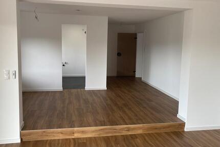 Wohnung Walldürn - 3 Zimmer, 104 m&sup2;, 970&euro; | Angebot:26625817