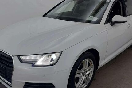 Audi A4 154.500 km 17.850 &euro; Hamburg 22111