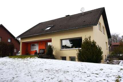 Haus Brilon - 10 Zimmer, 270 m&sup2;, 239.000&euro; | Angebot:25351407