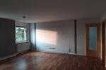 große helle Wohnung im Grünen zu vermieten