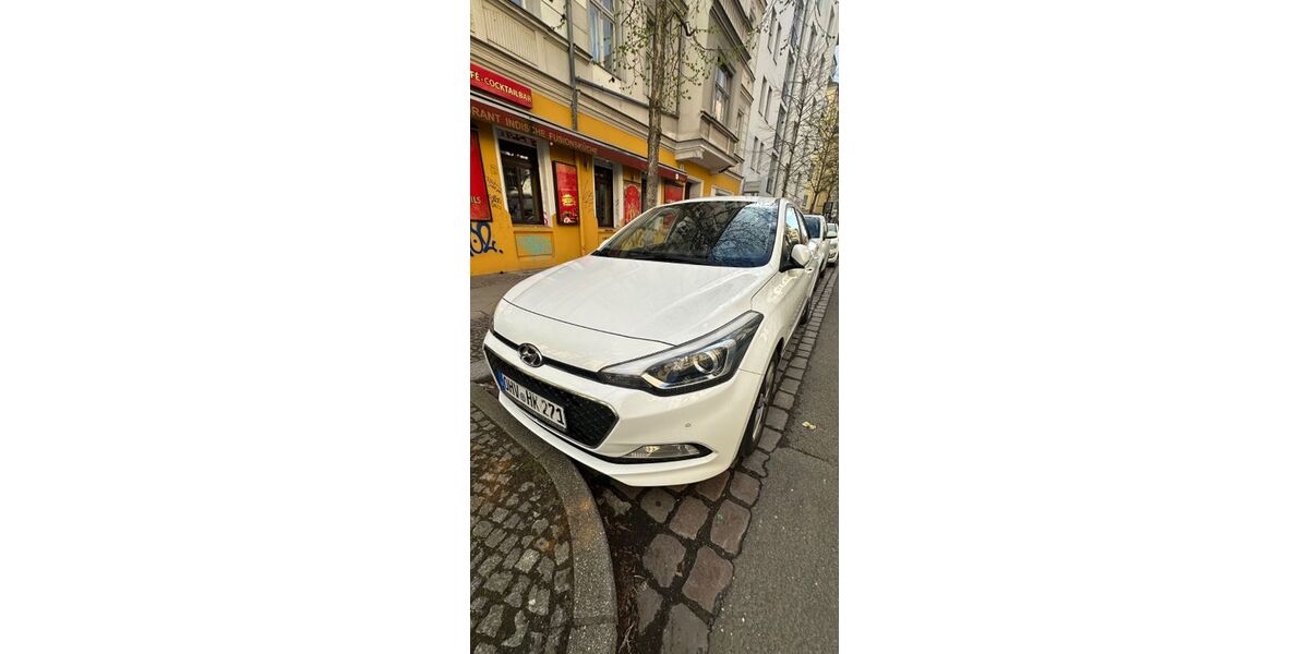 Hyundai i20 124.520 km 8.500 &euro; Berlin 10247