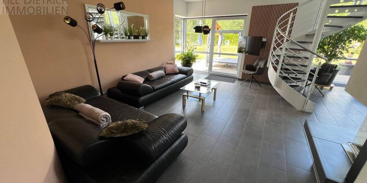 Mehrfamilienhaus, Wohnhaus Zella-Mehlis Mehlis - 5 Zimmer, 185 m&sup2;, 5.000&euro; | Angebot:22631820