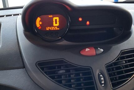Renault Twingo 128.000 km 2.900 &euro; Bremen 28211