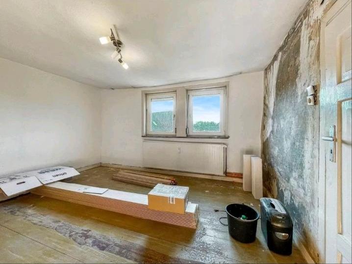Einfamilienhaus Alsfeld - 5 Zimmer, 100 m&sup2;, 60.000&euro; | Angebot:27133644