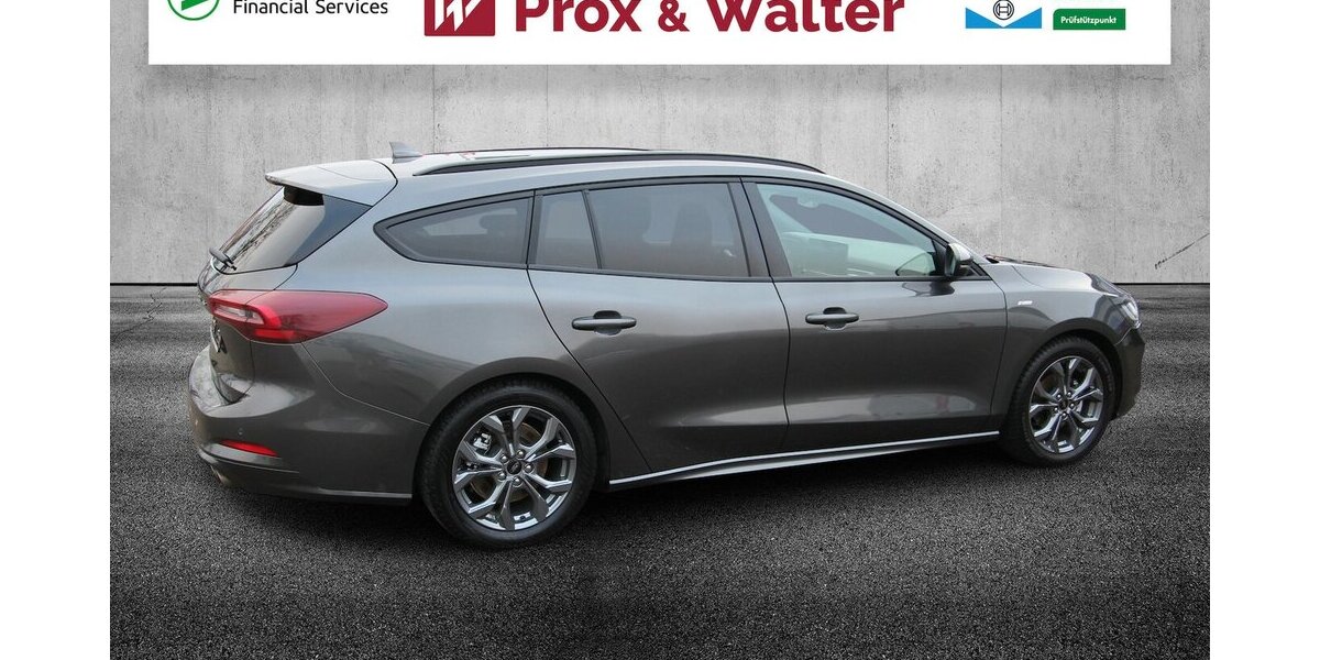 Ford Focus Turnier Mild-Hybrid ST-Line LED+NAVI+ACC 11.904 km 22.500 &euro; Hagenow 19230