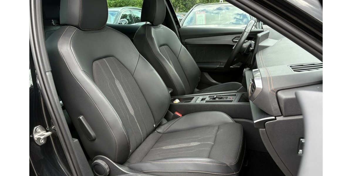 Cupra Formentor 1.5 TSI CARPLAY/NAVI/KAMERA/ACC/AHK 148.927 km 19.900 &euro; Villingen-Schwenningen 78054