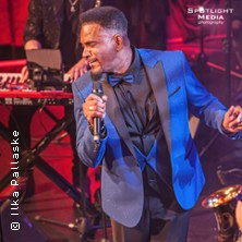 A Tribute to Barry White - by Tony Davis