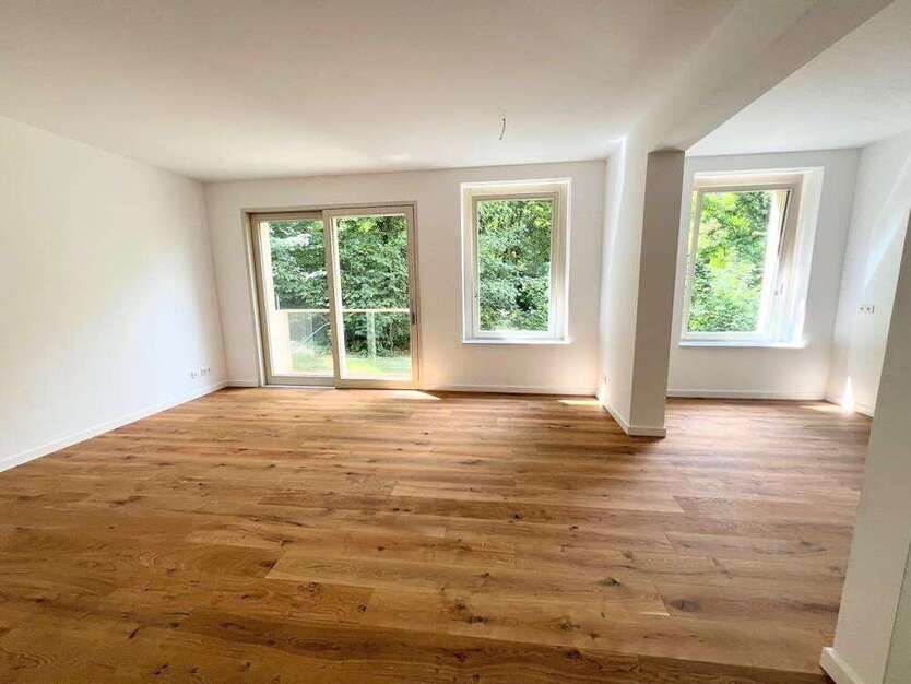 Wohnung zum Mieten in Gera 1.260 € 104.91 m²