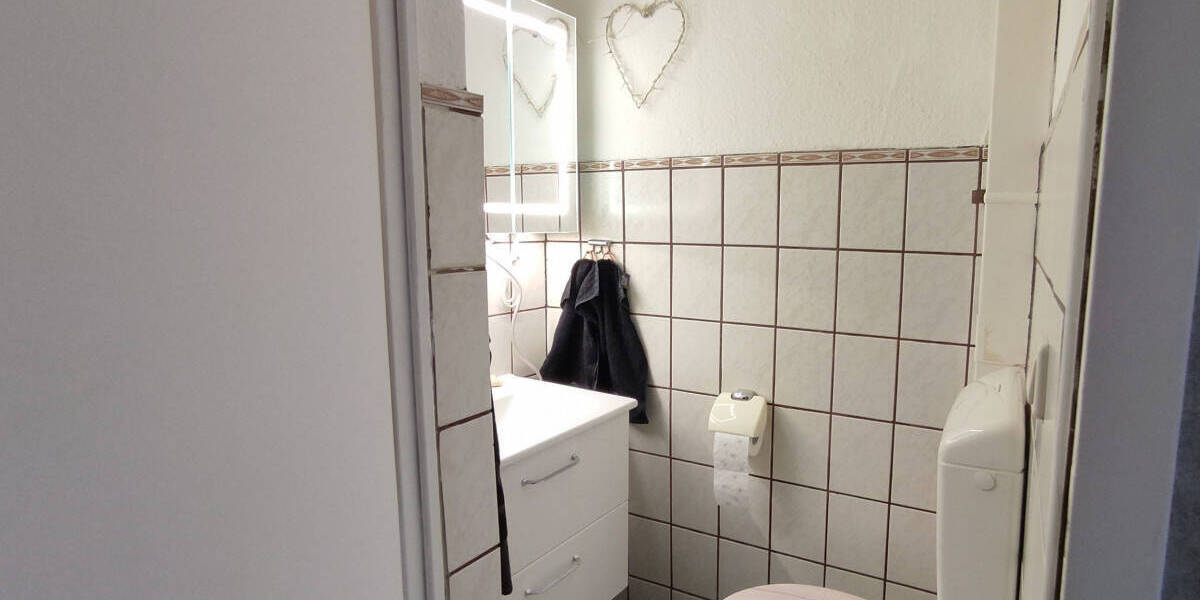 Einfamilienhaus mit Wintergarten, Carport und hübschen Grundstück in Greppin 4 zimmer