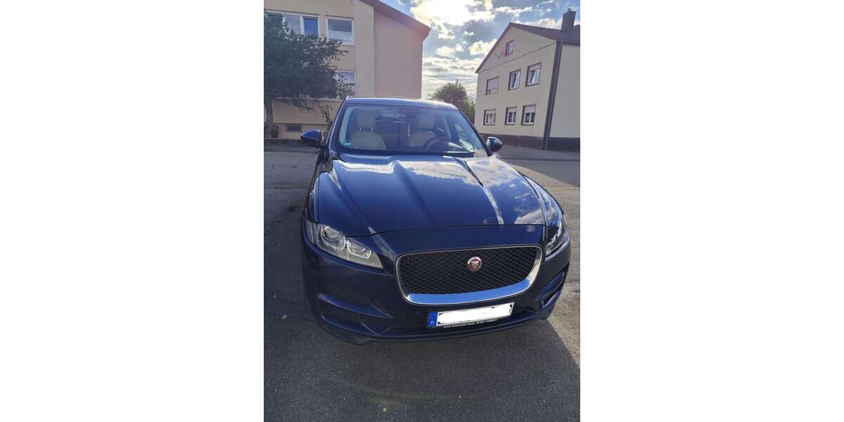 Jaguar F-Pace 88.800 km 27.000 € Albstadt 72461