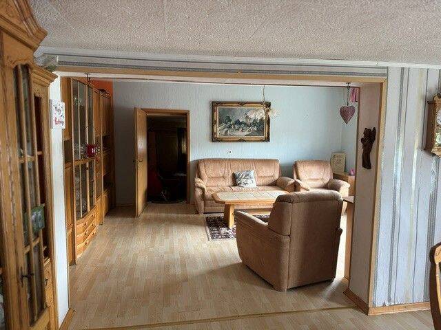Mehrfamilienhaus, Wohnhaus Morbach / Morscheid-Riedenburg Morscheid-Riedenburg - 8 Zimmer, 240 m&sup2;, 89.000&euro; | Angebot:26892890