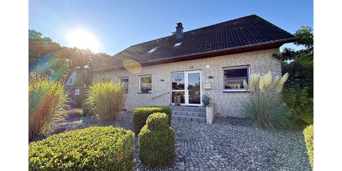 Mehrfamilienhaus, Wohnhaus Lotte Halen - 8 Zimmer, 193 m&sup2;, 495.000&euro; | Angebot:25673352