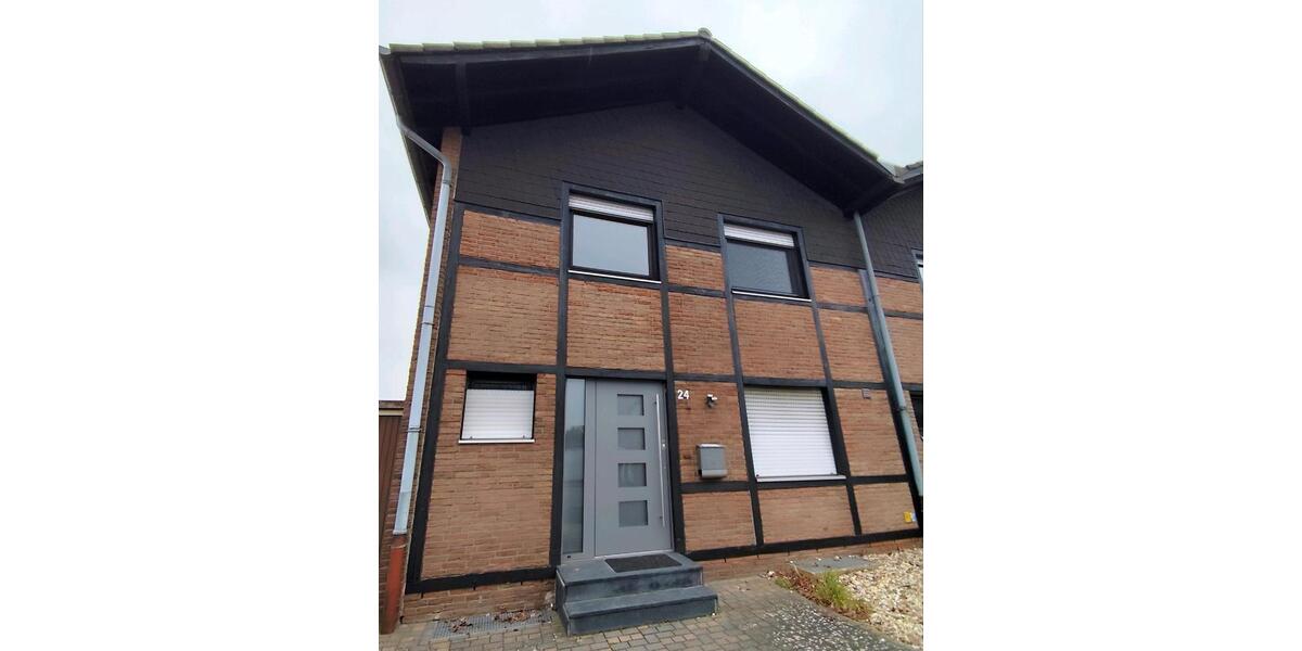 Reihenhaus Meerbusch - 4 Zimmer, 130 m&sup2;, 1.850&euro; | Angebot:25482024
