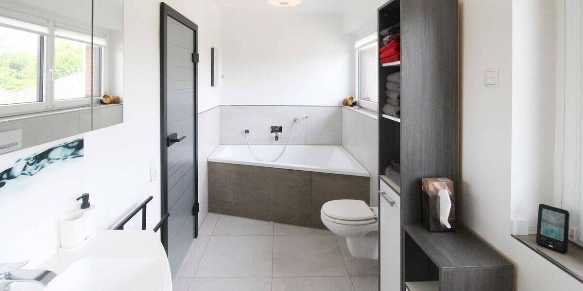 Reihenendhaus Niederkrüchten - 4 Zimmer, 162 m&sup2;, 419.000&euro; | Angebot:26686671