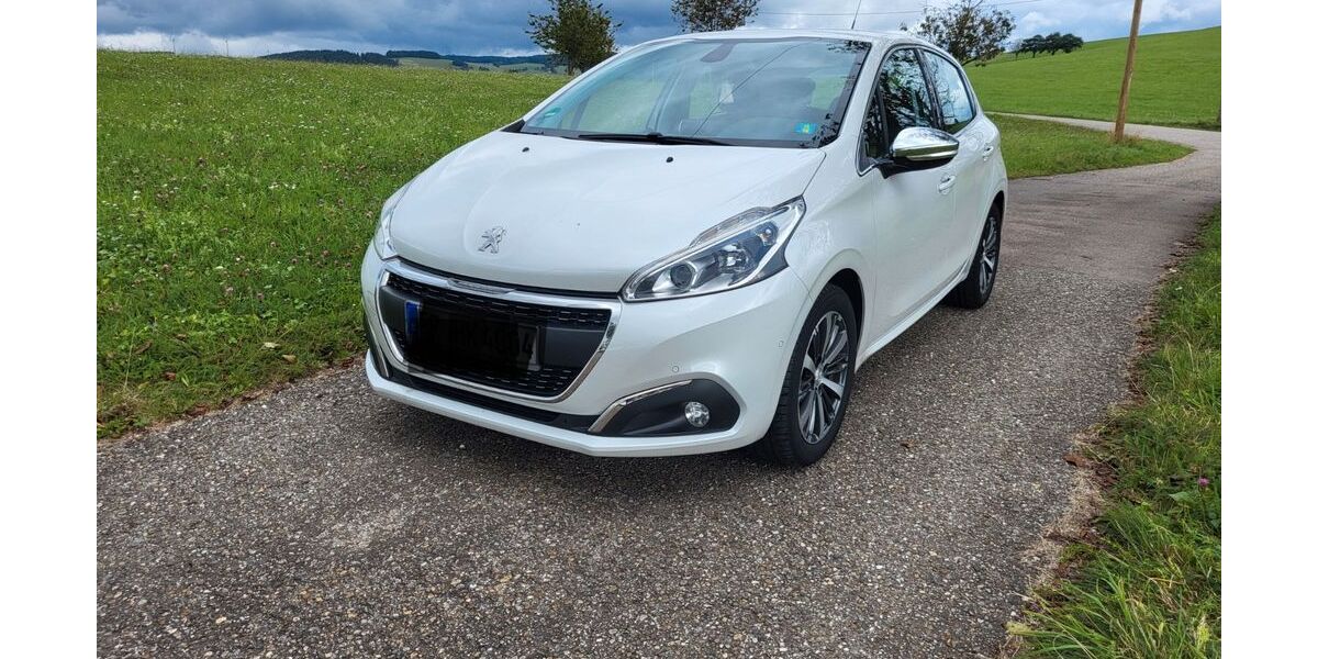 Peugeot 208 79.000 km 6.699 &euro; St. Peter 79271