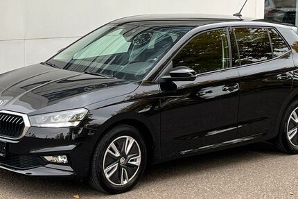 Skoda Fabia 38.150 km 17.770 € Pfaffenhofen a. d. Ilm 85276