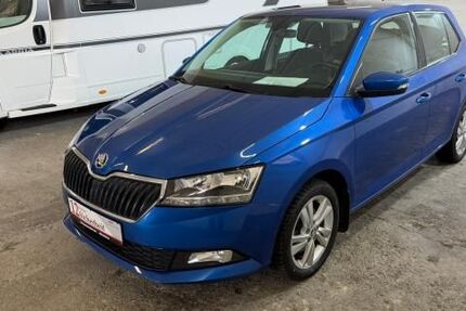 Skoda Fabia 64.500 km 14.990 &euro; Würzburg 97074