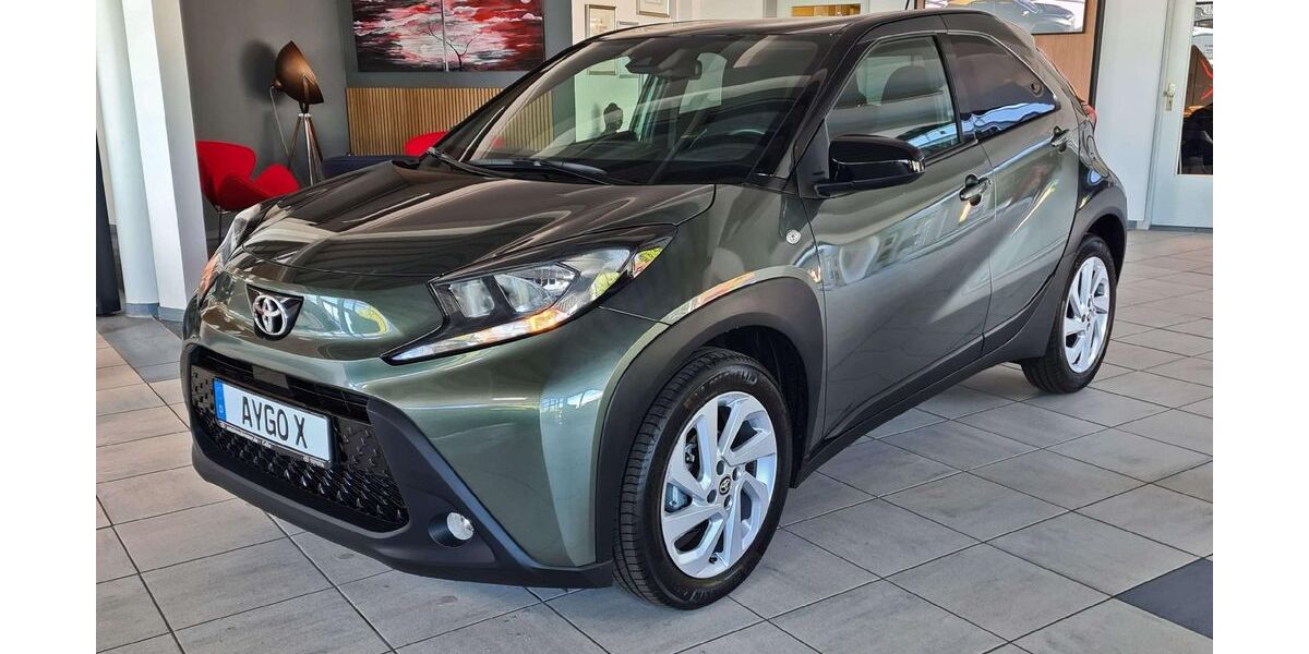 Toyota Andere 12.275 km 16.850 &euro; Celle 29227