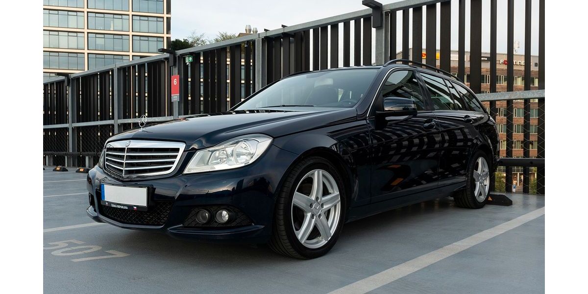 Mercedes-Benz C 250 209.000 km 9.800 &euro; Offenbach am Main 63073