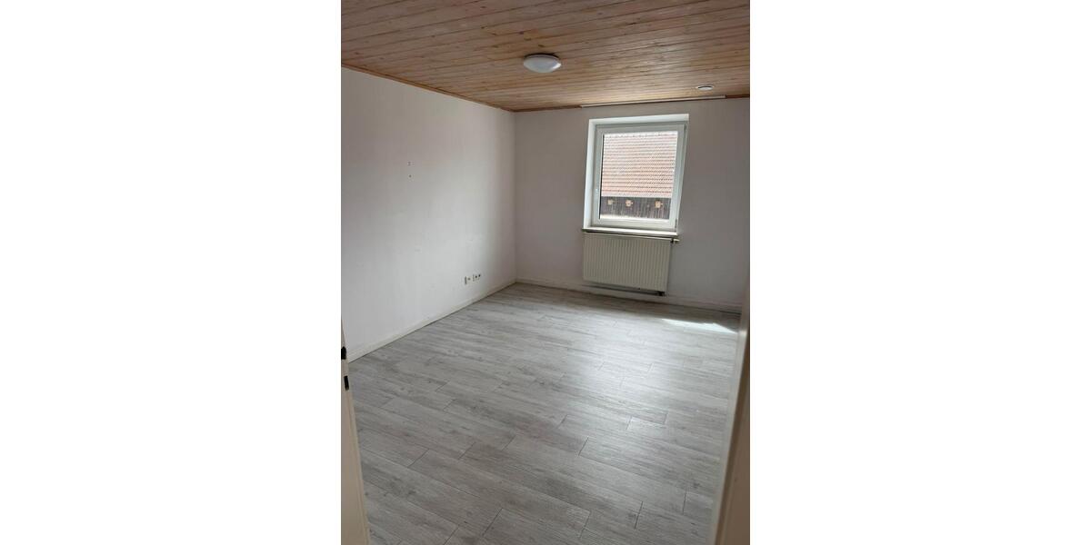 Etagenwohnung Ruhstorf an der Rott - 5 Zimmer, 92 m&sup2;, 650&euro; | Angebot:26347031