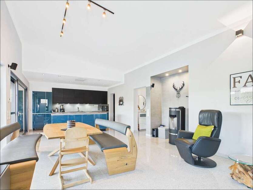 Haus zum Kaufen in Schöllkrippen Vormwald 629.000 € 167 m²