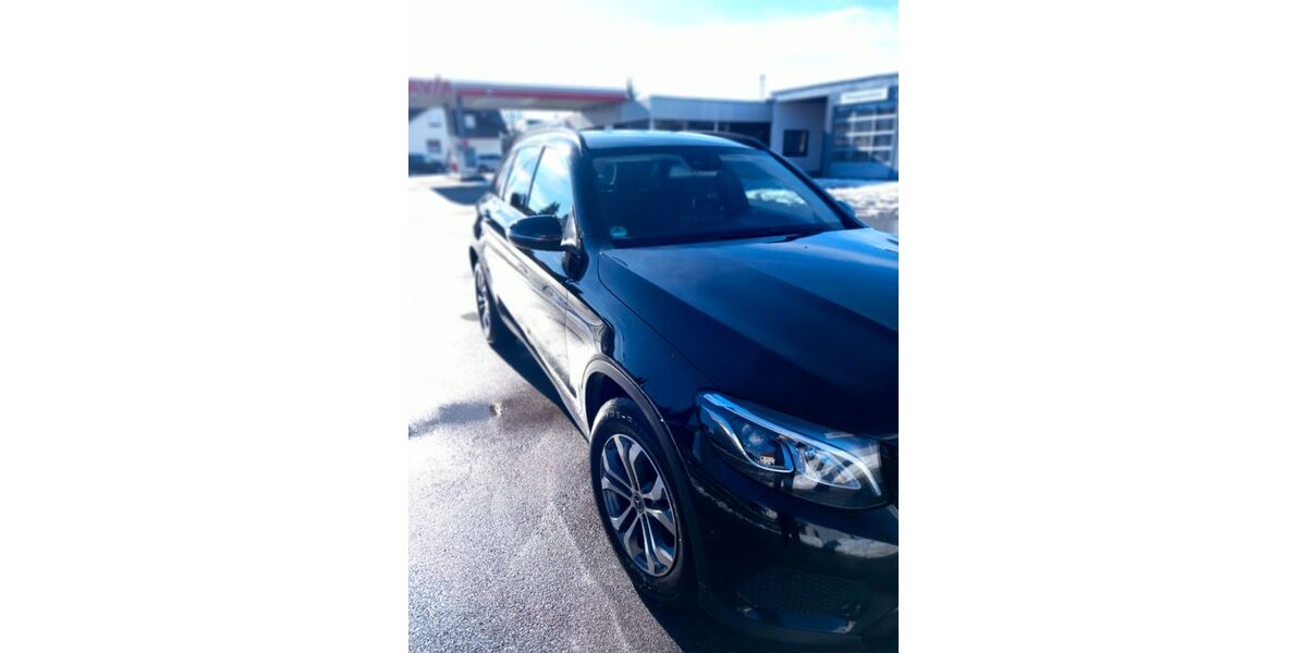 Mercedes-Benz GLC 250 63.000 km 26.300 &euro; Steindorf 82298