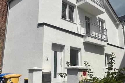 Kleines Häuschen zu vermieten in Lannesdorf