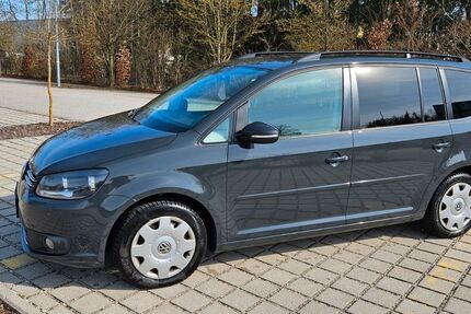 VW Touran 241.200 km 6.600 &euro; Kraiburg 84559
