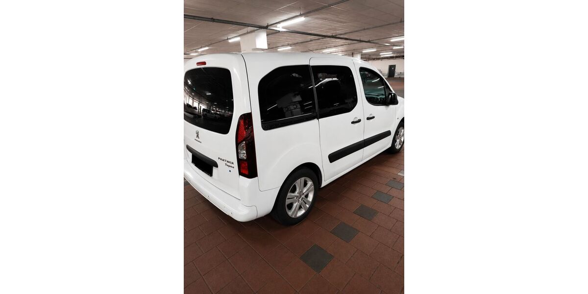 Peugeot Partner 97.400 km 8.900 &euro; Bremen 28309
