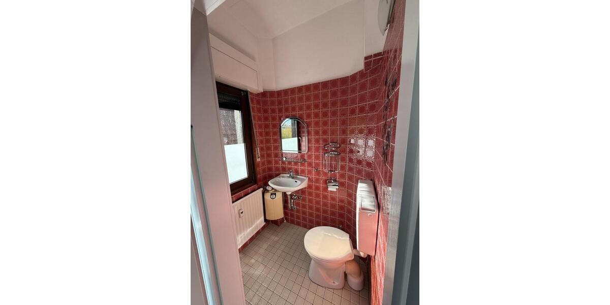 Etagenwohnung Sulzbach (Saar) - 4 Zimmer, 131 m&sup2;, 950&euro; | Angebot:25431677