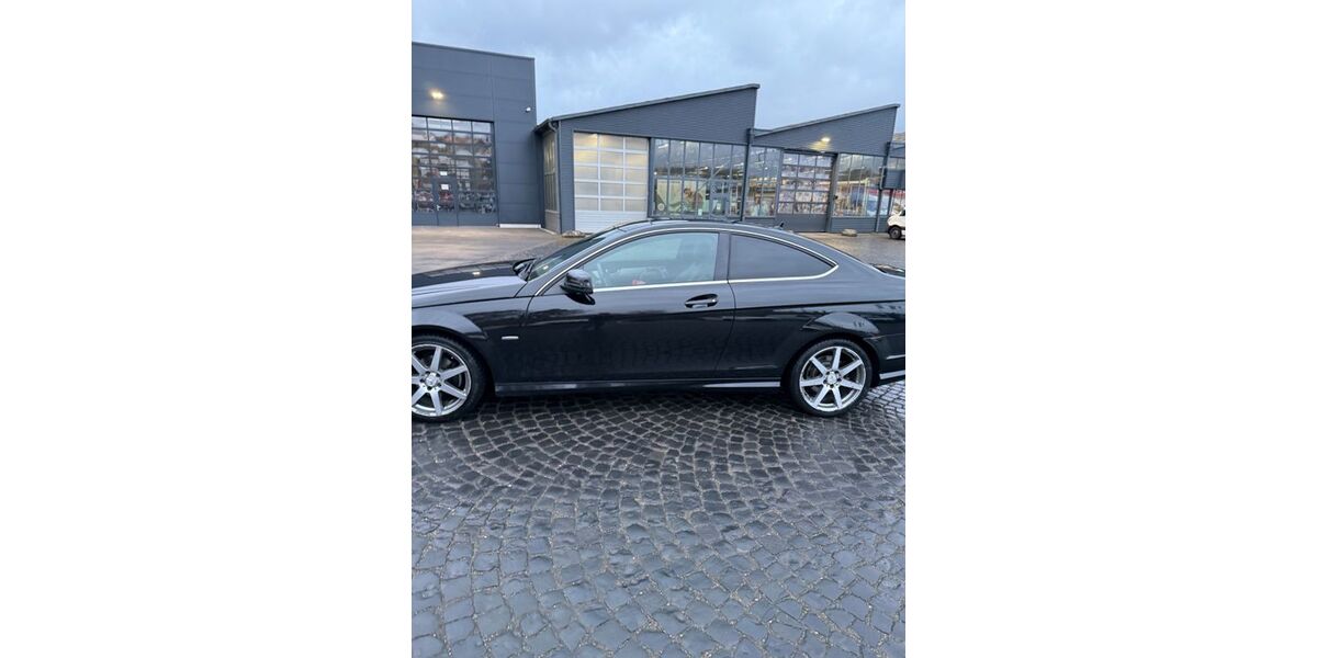 Mercedes-Benz C 250 150.000 km 10.000 &euro; Remagen 53424