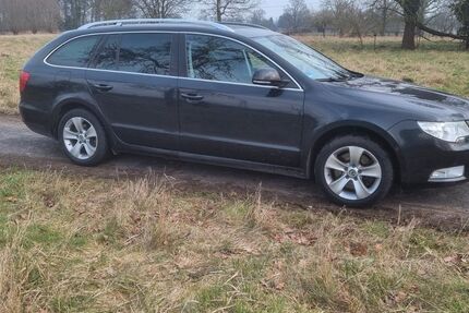 Skoda Superb 203.945 km 8.950 € Hamm 59071