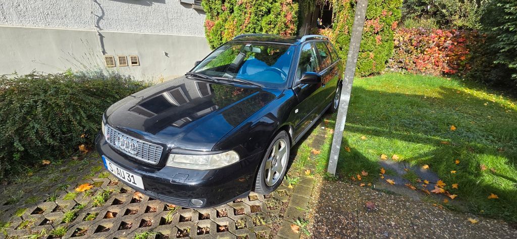 Audi A4 269.128 km 2.699 € Stuttgart 70437