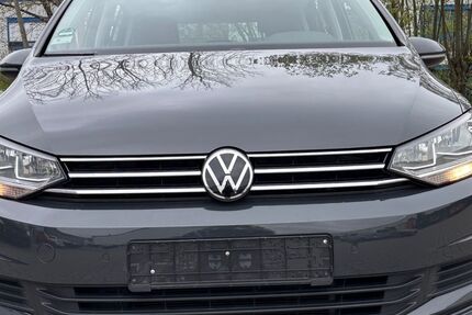 VW Touran 143.000 km 15.999 &euro; Rellingen 25462