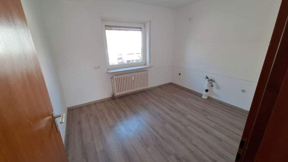 Limburgerhof - Große 2 Zimmerwohnung mit Balkon in zentraler Lage