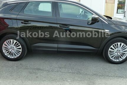 Opel Grandland (X) 110.000 km 13.900 &euro; Duisburg 47269