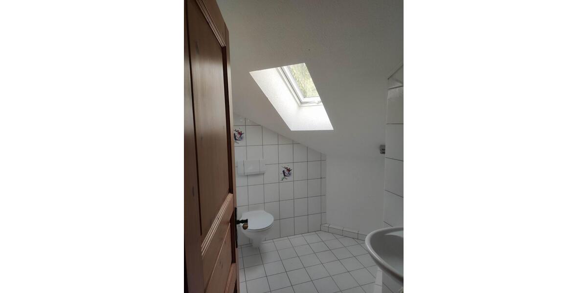 Etagenwohnung Hennef (Sieg) - 4 Zimmer, 120 m&sup2;, 1.400&euro; | Angebot:24983710