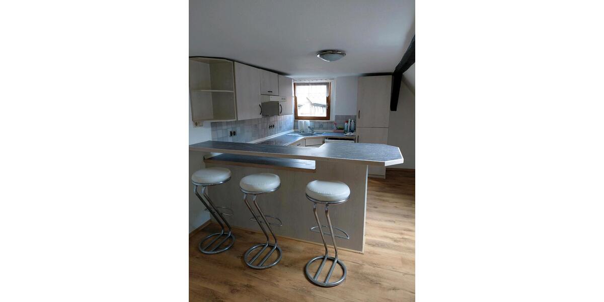 Doppelhaushälfte Alsfeld - 5 Zimmer, 250 m&sup2;, 119.000&euro; | Angebot:26926529