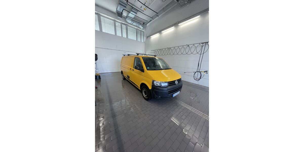 VW T5 Transporter 176.000 km 17.999 &euro; Harthausen 85630