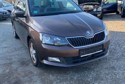 Skoda Fabia 234.000 km 4.500 &euro; Bandenitz 19230