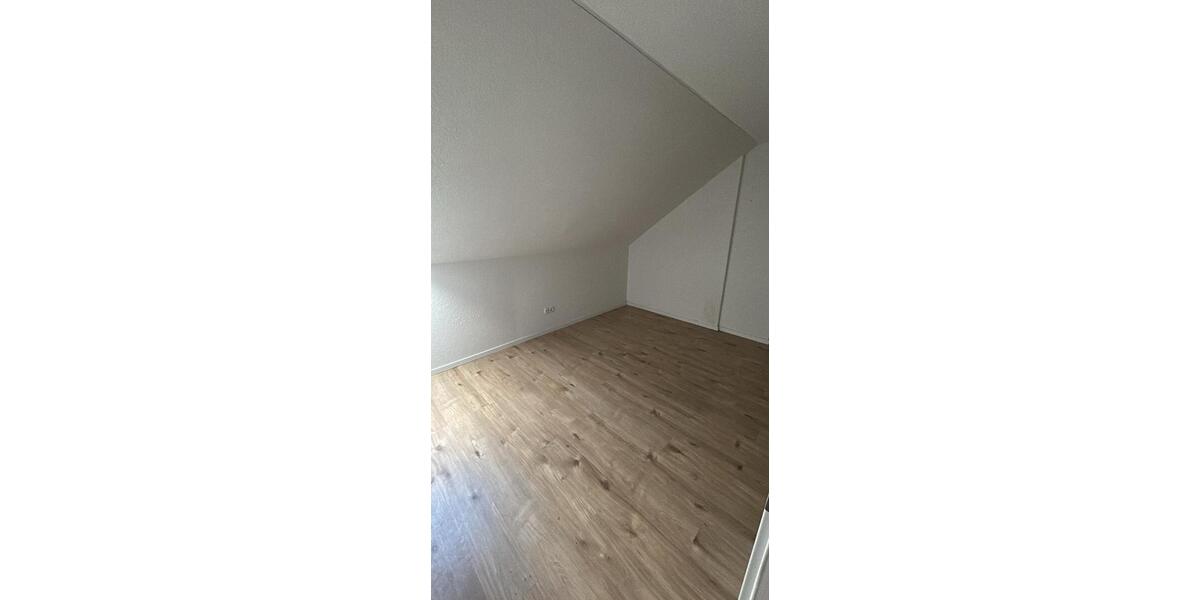 Etagenwohnung Illingen - 2 Zimmer, 39 m&sup2;, 460&euro; | Angebot:24739326