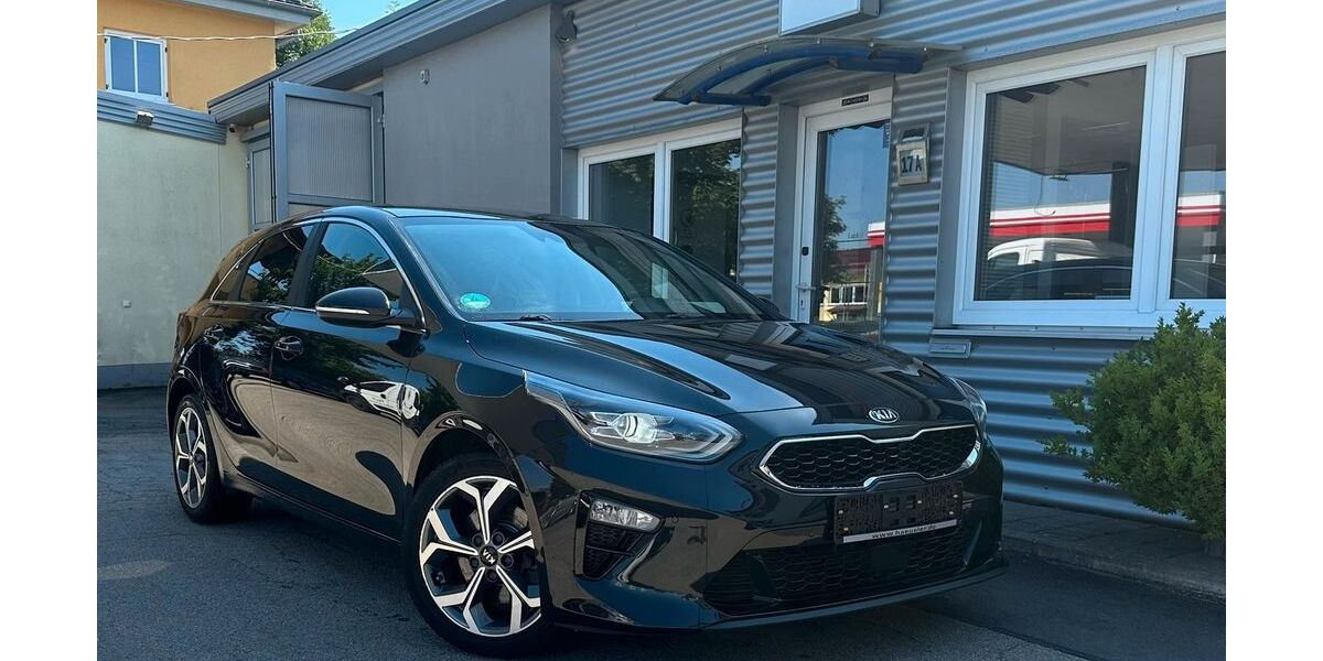 Kia ceed / Ceed 80.200 km 13.990 &euro; Cham 93413