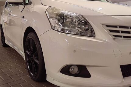 Toyota Verso 130.000 km 8.800 &euro; Dresden 01309