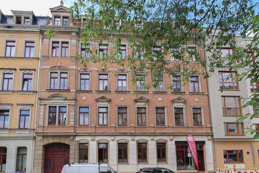 Wohnung zum Kaufen in Dresden 99.900 € 41.16 m²
