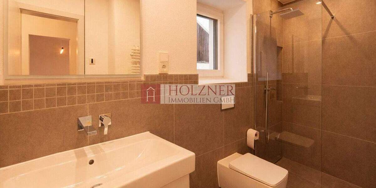 Einfamilienhaus Aham Loizenkirchen - 6 Zimmer, 154 m&sup2;, 1.800&euro; | Angebot:23718101