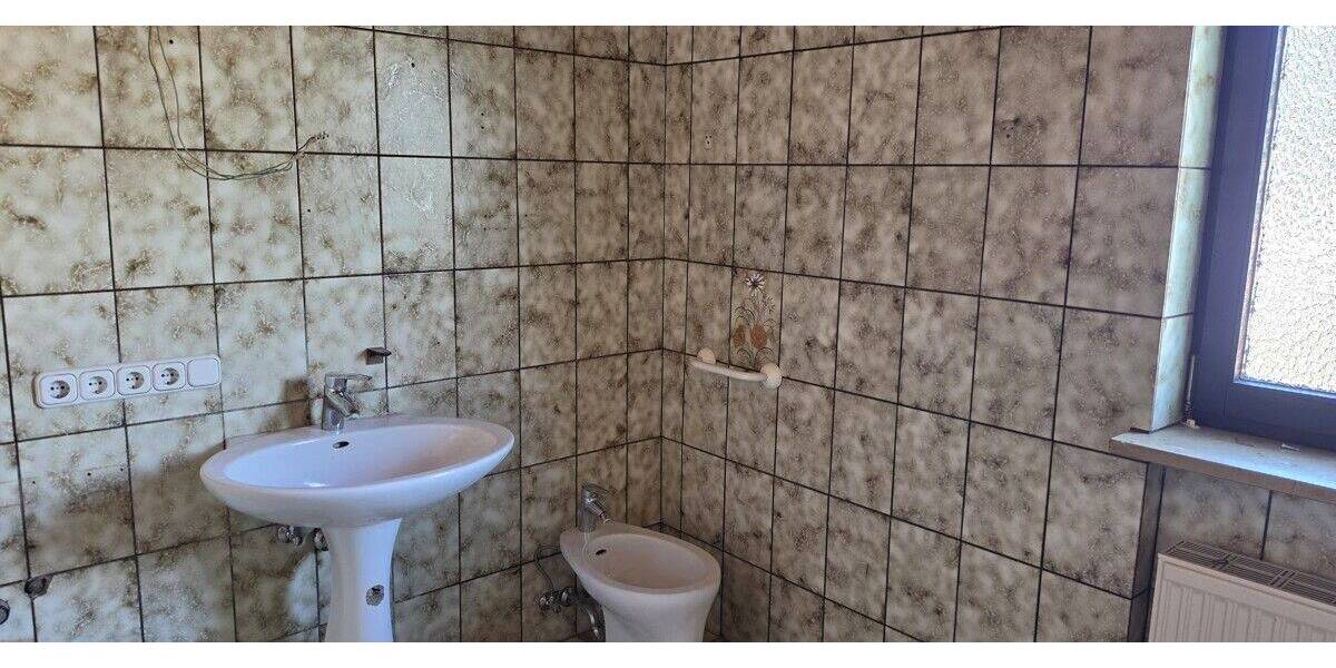 Einfamilienhaus Altötting - 7 Zimmer, 144 m&sup2;, 449.000&euro; | Angebot:26929353