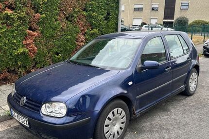VW Golf 300.000 km 850 &euro; Lohne(Oldenburg) 49393