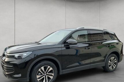 VW Tiguan 1.400 km 38.990 &euro; Kiel 24159